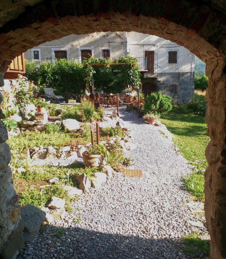 B&B L'Abric - Centro Storico Di Limonetto Limone Piemonte Exteriör bild